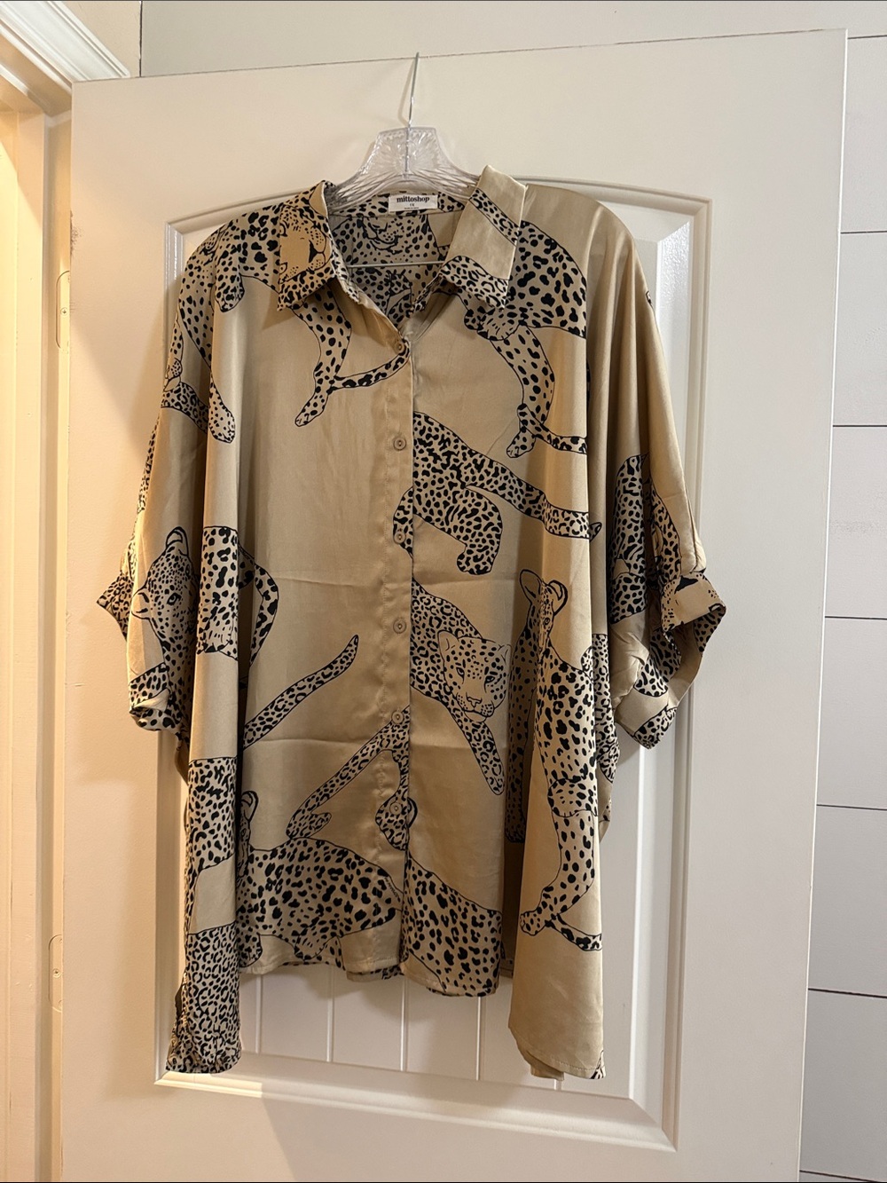 mittoshop Beige Button-Front Blouse with Black Leopard Print